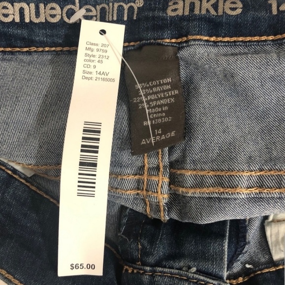 Jeans with Embroidered Cuff - Picture 8 of 8